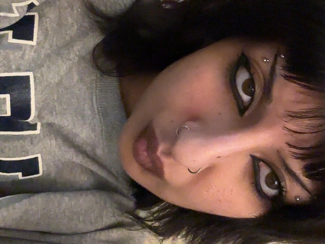 lovelyliliah — LIVE on Streamate