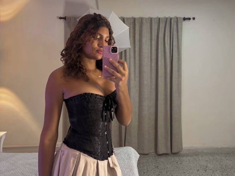 megannfix67 — LIVE on Streamate