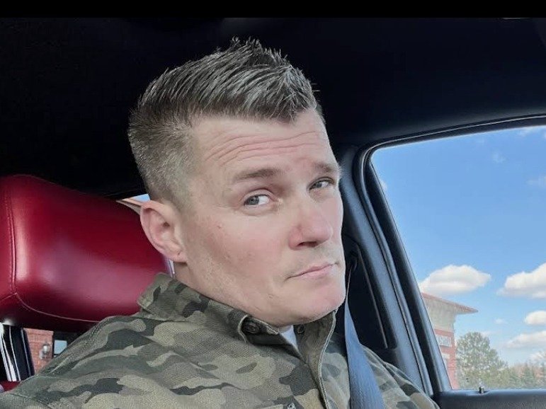 rob_cali — LIVE on Streamate