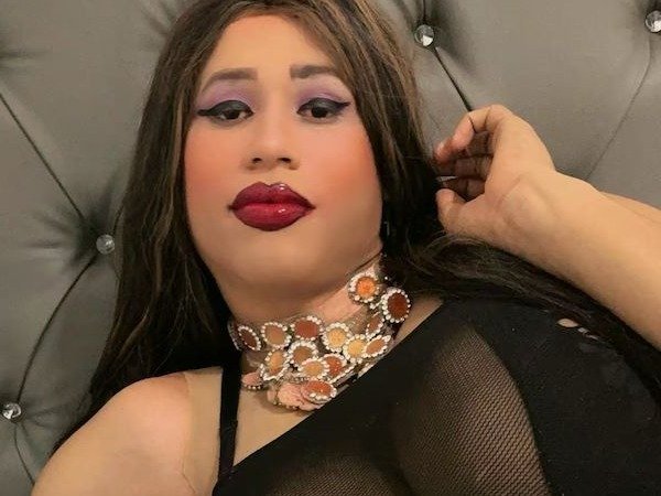 samantha_hugecock — LIVE on Streamate