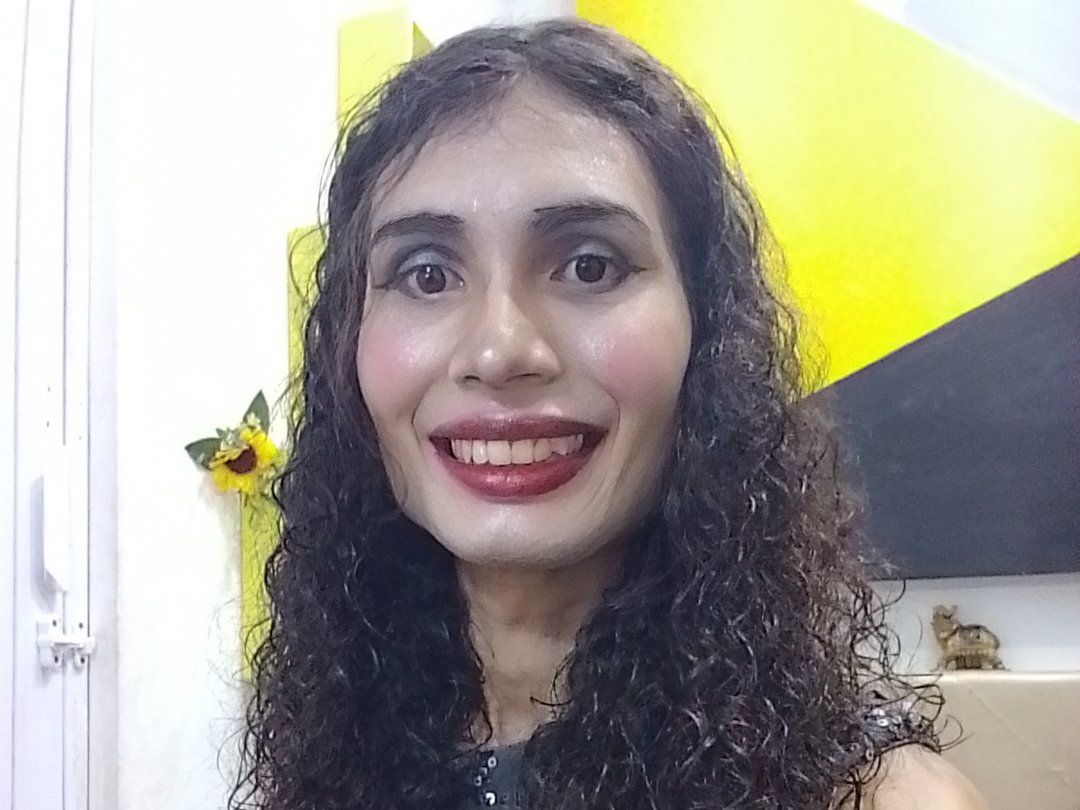 sexywolfnight — LIVE on Streamate