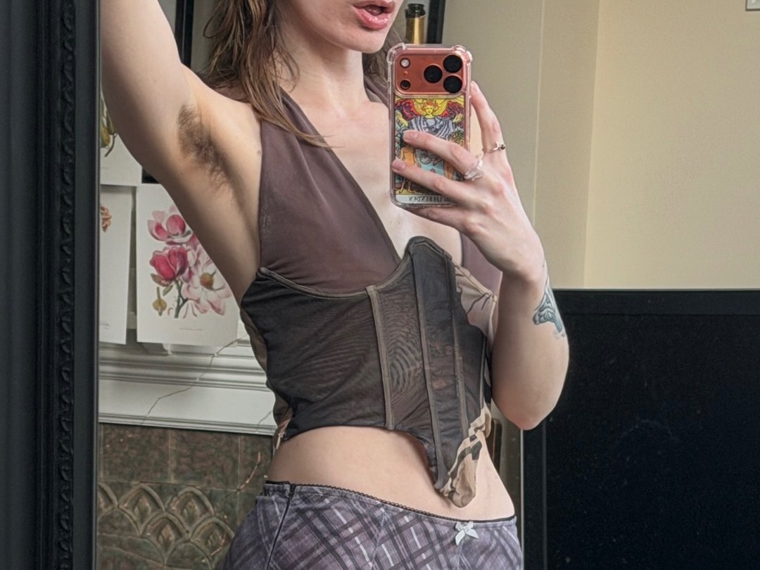 thehairygoddess — LIVE on Streamate