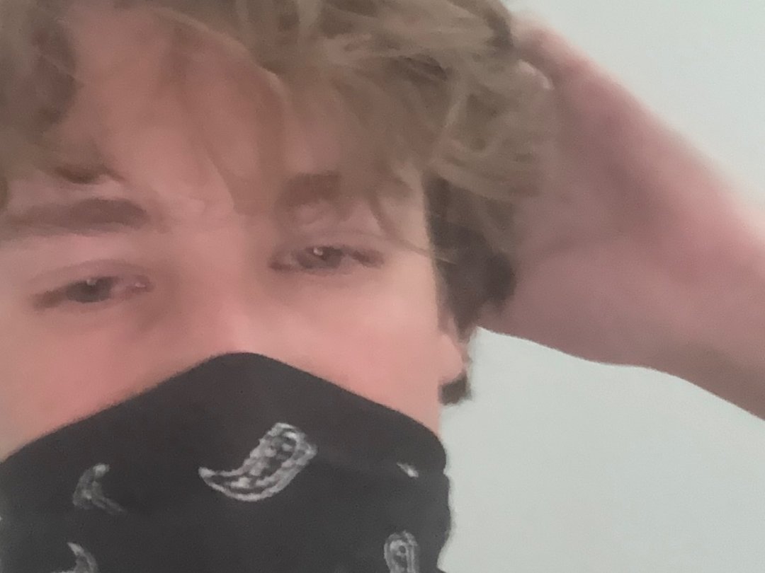 twinkiiii69 — LIVE on Streamate