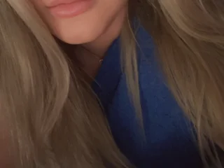 Blondebombshell_x