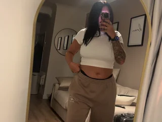 BrunetteVirgo