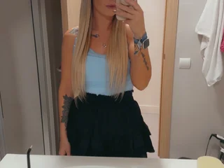 Luna_Blondie_Luxe