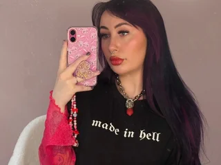 PrettyPeachxo