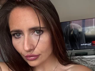 SweetCheeksLottie