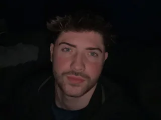 AdultStud5467