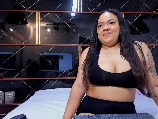 AlejandraReeves live cam