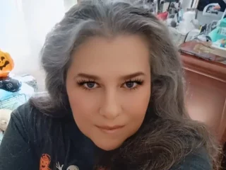 AmorousAngie live cam