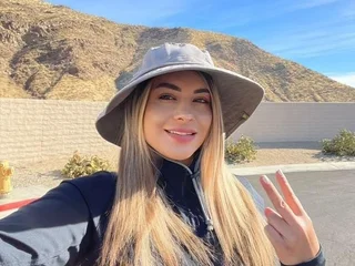 AnastasiaHills19