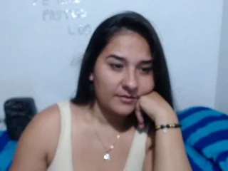 Bella_122 live cam