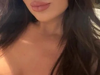 Bella_Brownx