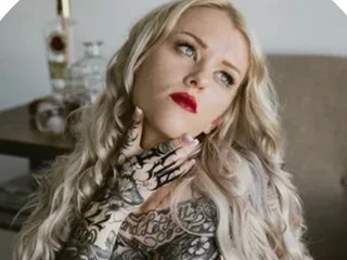 BlondeScarlettx Porn Model Profile Image
