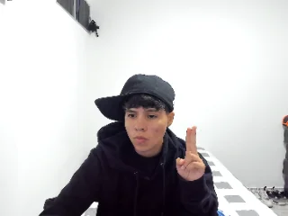 Bruno_Cruz live cam, 19