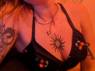 CherryxXxFoxx live cam