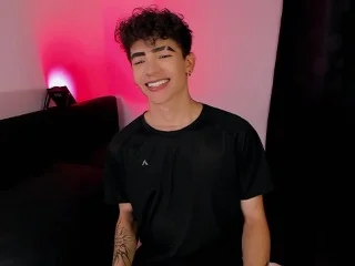 Chriss_Axel