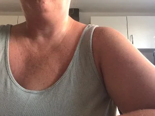 CndyLips live cam