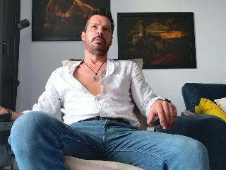 CristianNude live cam