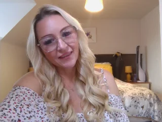 Daisy_love82 live cam