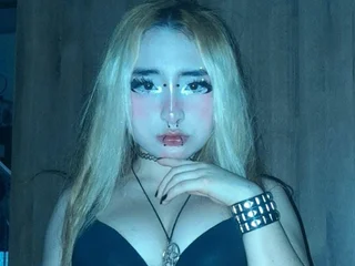 ElizabethCrowleyy live cam