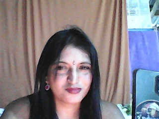 FiestyQueen26 live cam, 32