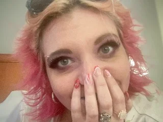 G0lden_Are0las Porn Model Profile Image