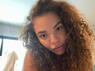 HoneyDollXO