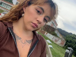 Honeyybloomm