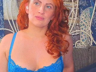 Izzy_Of_CourseUK