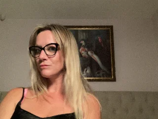 JuicieLuciexXx live cam