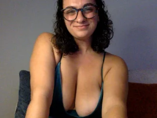 Kissmyass18 live cam