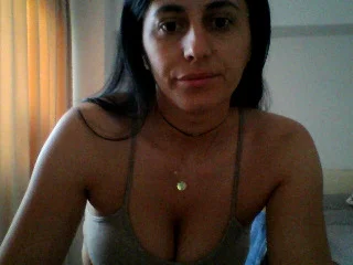 LAYILAAxx live cam