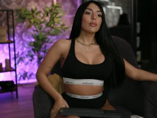 LeylaSaint live cam