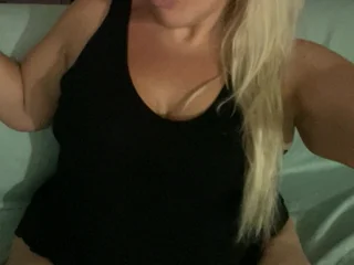LonelyBun Porn Model Profile Image