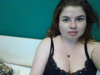 Luniee live cam