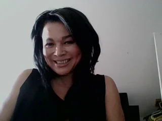 Madam_noir live cam, British, 47