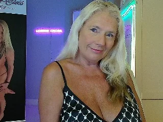 Maddie_Cross Porn Model Profile Image
