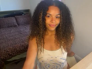 MakaylaFoxxx Porn Model Profile Image