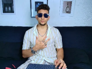 Maykol_24 live cam