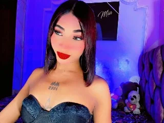 MiaCastro_XX