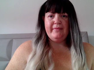 MissCurvyCx live cam