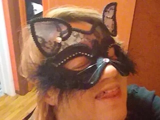 MissKittyFox4u live cam