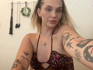 MistressMia_x