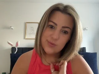 MsBelleWarick Porn Model Profile Image