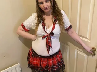 NaughtyBaddieXx