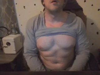PleasureWood live cam, 32