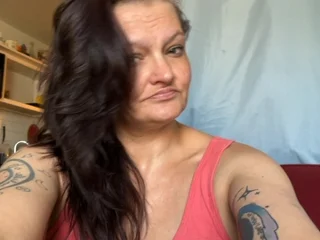 PreciousBri live cam
