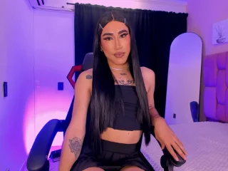 Queen_ari18